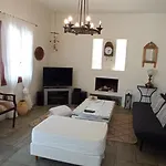 Irene Asklipios Сasa de vacaciones Páros